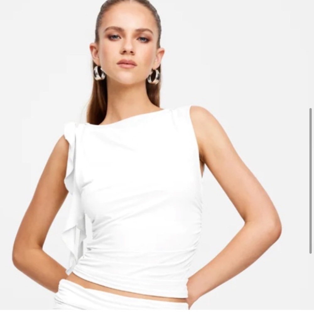 Lioness rendezvous top white